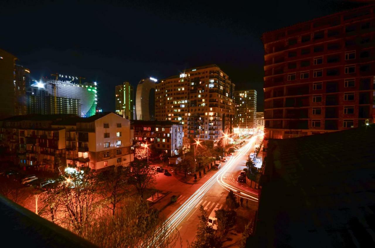 Hotel Absolut Batumi Bagian luar foto