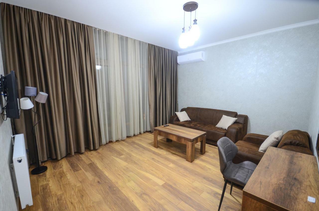 Hotel Absolut Batumi Bagian luar foto